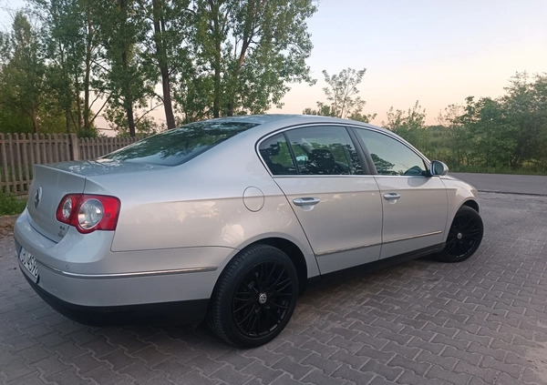 Volkswagen Passat cena 18500 przebieg: 301700, rok produkcji 2009 z Brzostek małe 92